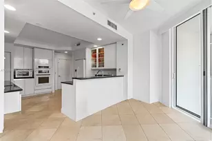 21050 Point Pl, Aventura, FL 33180 - Photo 11