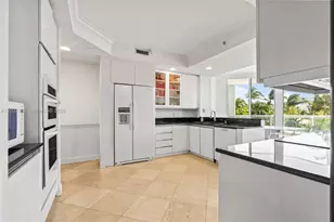 21050 Point Pl, Aventura, FL 33180 - Photo 7