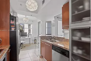 110 Washington Ave, Miami Beach, FL 33139 - Photo 43