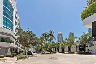110 Washington Ave, Miami Beach, FL 33139 - Photo 25