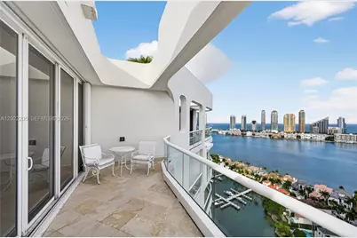 7000 Island Blvd #PH-02, Aventura, FL 33160 - Photo 29