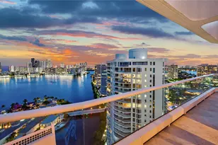 7000 Island Blvd, Aventura, FL 33160 - Photo 51