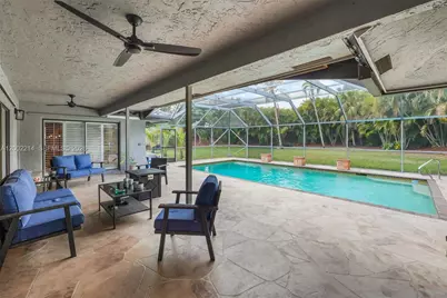 6975 Bianchini Circle, Boca Raton, FL 33433 - Photo 5