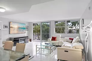 16546 NE 26th Ave, North Miami Beach, FL 33160 - Photo 5
