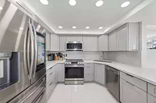 16546 NE 26th Ave, North Miami Beach, FL 33160 - Photo 19