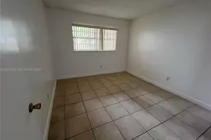 8650 SW 109th Ave, Miami, FL 33173 - Photo 7