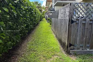 8650 SW 109th Ave, Miami, FL 33173 - Photo 11