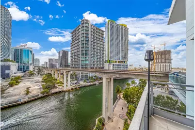 92 SW 3rd St #902, Miami, FL 33130 - Photo 1