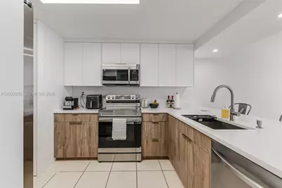 1915 Brickell Ave #C1404, Miami, FL 33129 - Photo 11