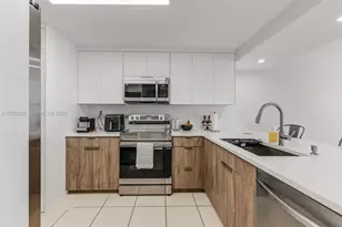 1915 Brickell Ave, Miami, FL 33129 - Photo 11