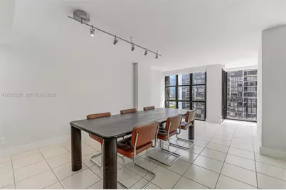 1915 Brickell Ave #C1404, Miami, FL 33129 - Photo 5