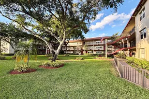 251 SW 134th Way, Pembroke Pines, FL 33027 - Photo 15