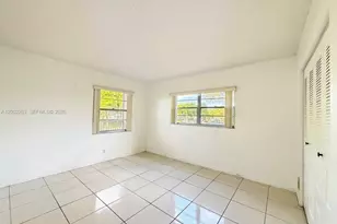 251 SW 134th Way, Pembroke Pines, FL 33027 - Photo 11