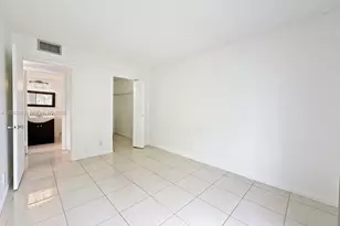 251 SW 134th Way, Pembroke Pines, FL 33027 - Photo 7