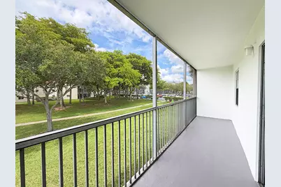 251 SW 134 Wy #210M, Pembroke Pines, FL 33027 - Photo 15