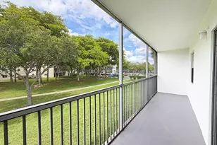 251 SW 134th Way, Pembroke Pines, FL 33027 - Photo 15