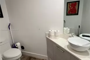 650 NE 32nd St, Miami, FL 33137 - Photo 17
