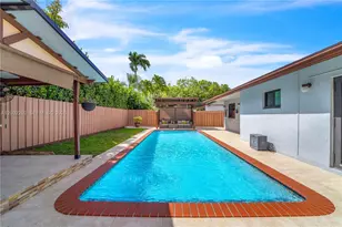 10615 SW 129th Ct, Miami, FL 33186 - Photo 3
