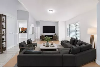 10615 SW 129th Ct, Miami, FL 33186 - Photo 9