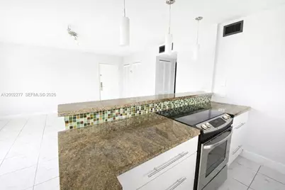 16508 NE 26th Ave #601, North Miami Beach, FL 33160 - Photo 9