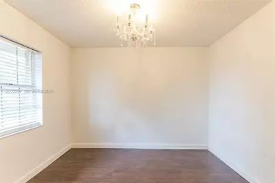 7876 NW 189th St, Hialeah, FL 33015 - Photo 15