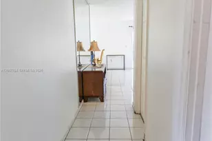 7876 NW 189th St, Hialeah, FL 33015 - Photo 9