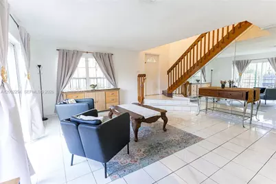 7876 NW 189th St, Hialeah, FL 33015 - Photo 5