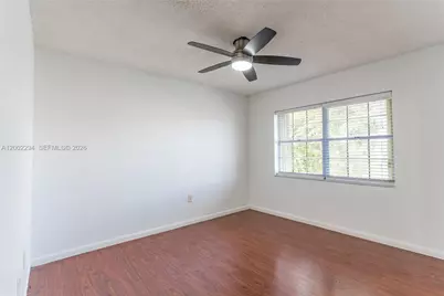 7876 NW 189th St, Hialeah, FL 33015 - Photo 13