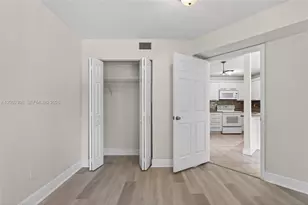 4025 W McNab Rd, Pompano Beach, FL 33069 - Photo 11