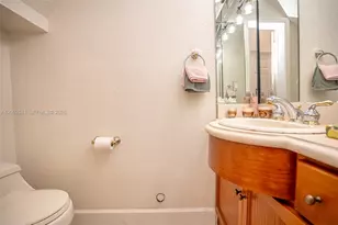 6772 NW 111th Ave, Doral, FL 33178 - Photo 19