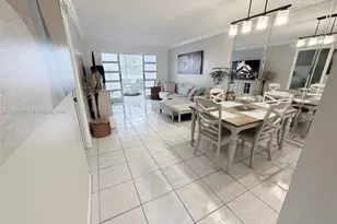 3040 Holiday Springs Blvd, Margate, FL 33063 - Photo 7