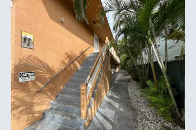 608 SW 16th Ave #3, Fort Lauderdale, FL 33312 - Photo 3