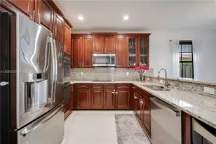 10045 NW 86th Terrace, Doral, FL 33178 - Photo 21