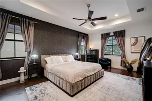 10045 NW 86th Terrace, Doral, FL 33178 - Photo 5