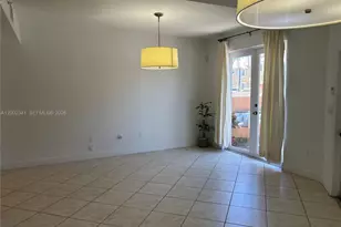 915 SW 143rd Terrace, Pembroke Pines, FL 33027 - Photo 5