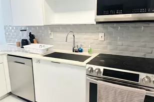 100 Lincoln Rd, Miami Beach, FL 33139 - Photo 7