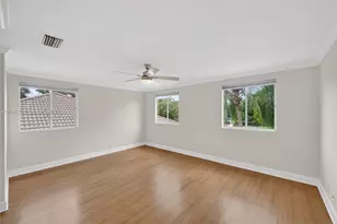 1115 Camellia Cir, Weston, FL 33326 - Photo 19