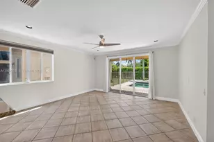 1115 Camellia Cir, Weston, FL 33326 - Photo 11
