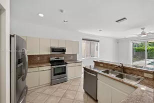 1115 Camellia Cir, Weston, FL 33326 - Photo 19
