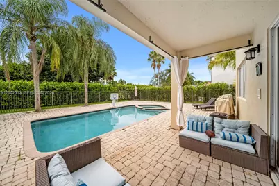 1115 Camellia Cir, Weston, FL 33326 - Photo 7