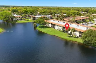 390 Lakeview Dr, Weston, FL 33326 - Photo 31