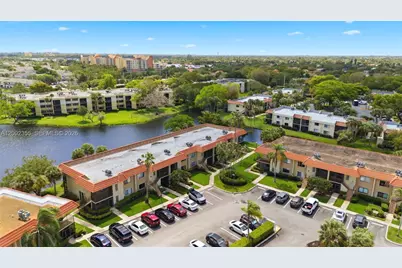 390 Lakeview Dr #102, Weston, FL 33326 - Photo 33