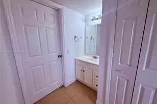 8500 NW 8th St, Miami, FL 33126 - Photo 23