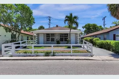 706 S F St, Lake Worth, FL 33460 - Photo 1