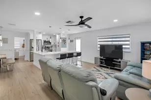 9212 NW 81st Pl, Tamarac, FL 33321 - Photo 5