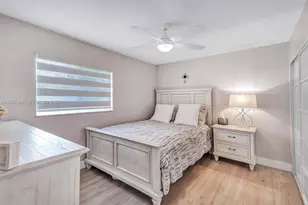 9212 NW 81st Pl, Tamarac, FL 33321 - Photo 13