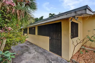 836 NW 101st St, Miami, FL 33150 - Photo 33
