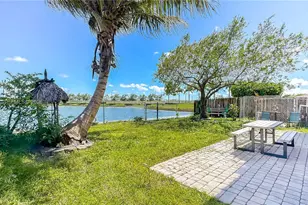 685 SE 37th Pl, Homestead, FL 33033 - Photo 45