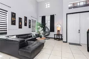 685 SE 37th Pl, Homestead, FL 33033 - Photo 5