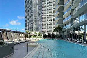 77 SE 5th St, Miami, FL 33131 - Photo 21
